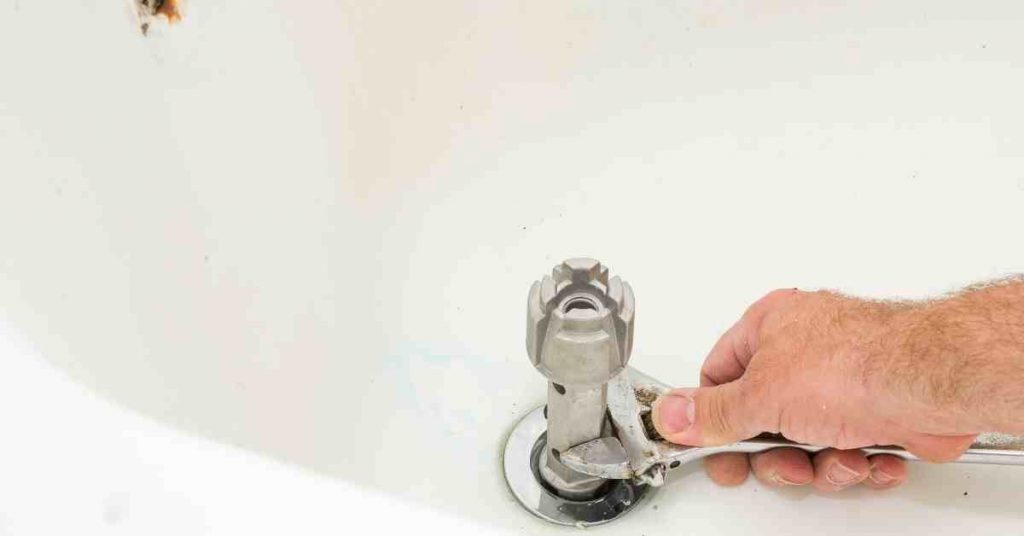 remplacer-la-bride-de-vidange-de-la-baignoire
